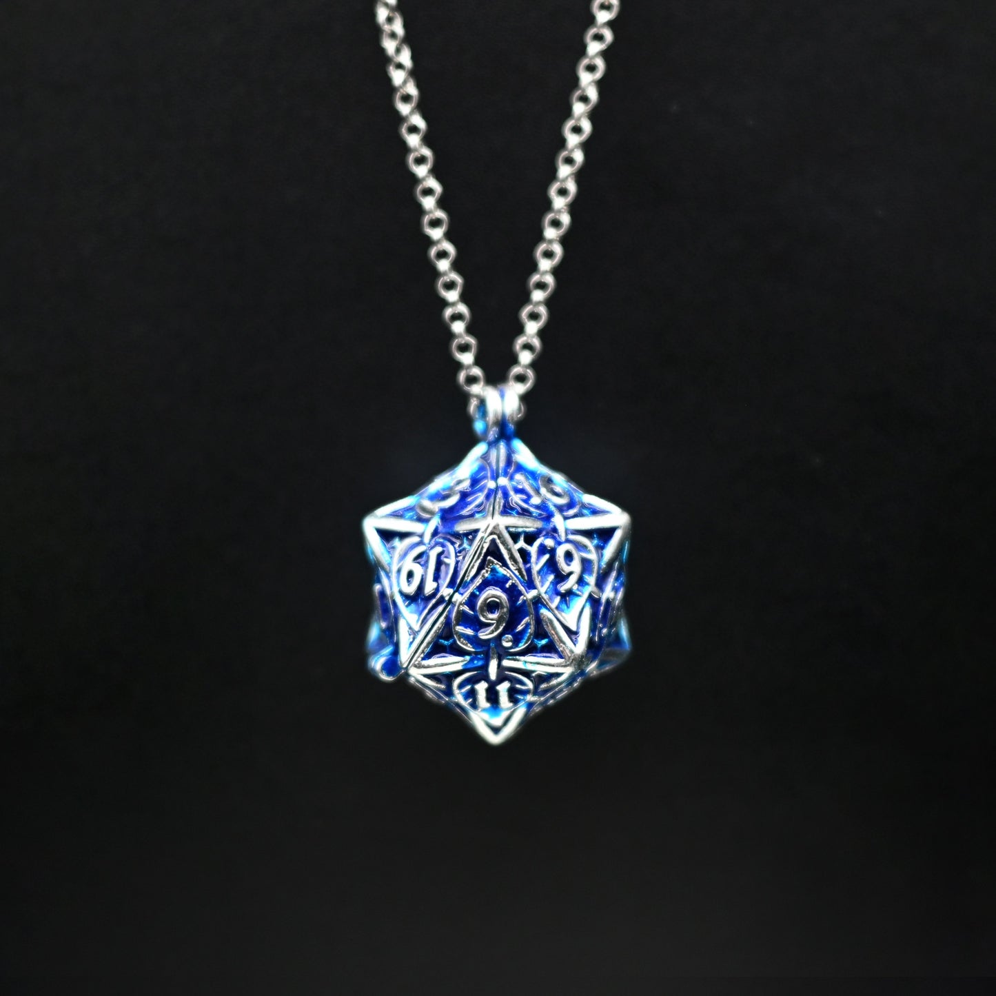 Leaflock | Frosted Silver D20 Pendant Necklace with Mini Metal Dice