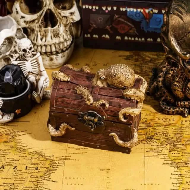 Deepsea Hoard | Brown | Cast Resin Dice Box