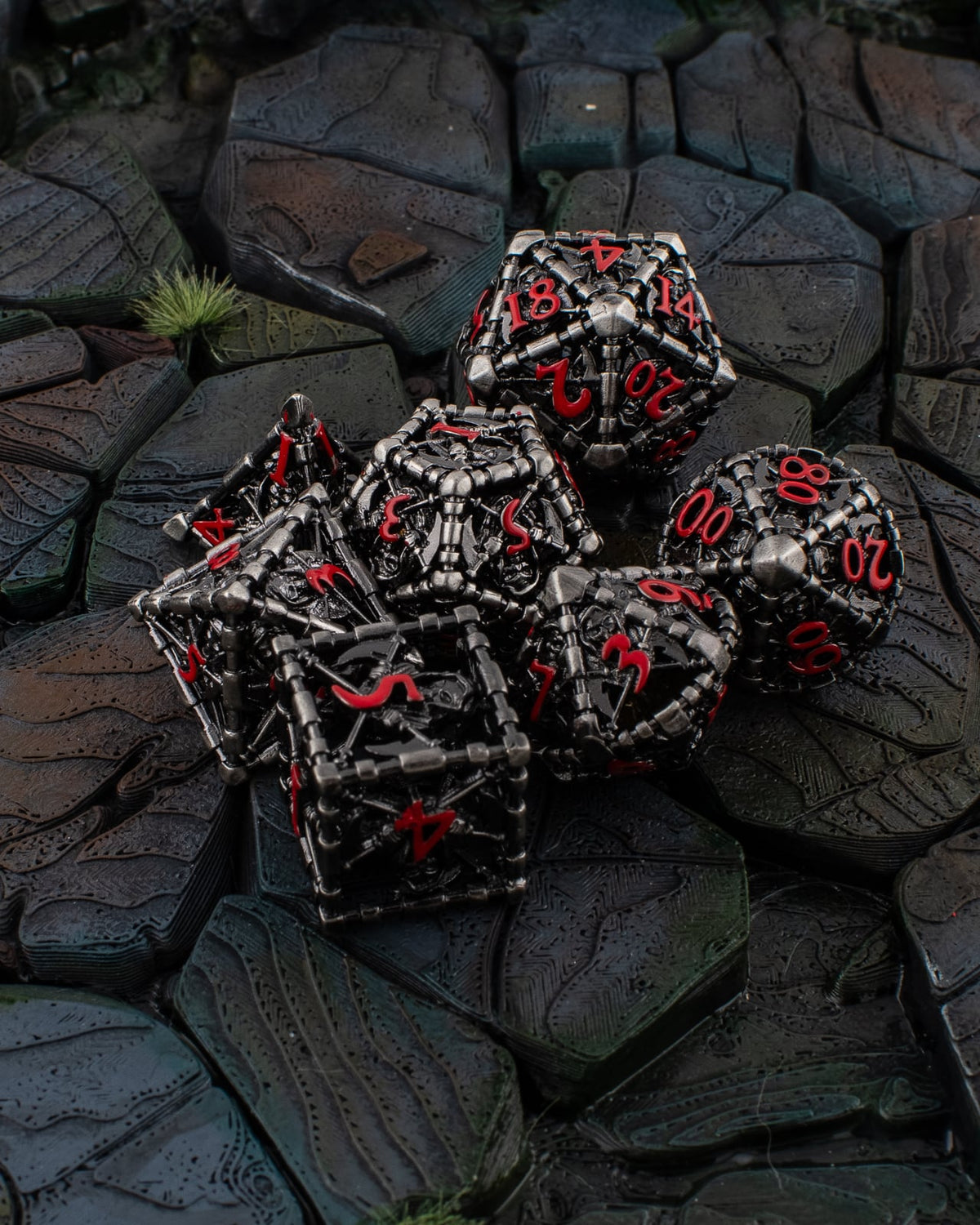 Battle Cage | Hollow Metal D&D Dice Set | 7 Piece