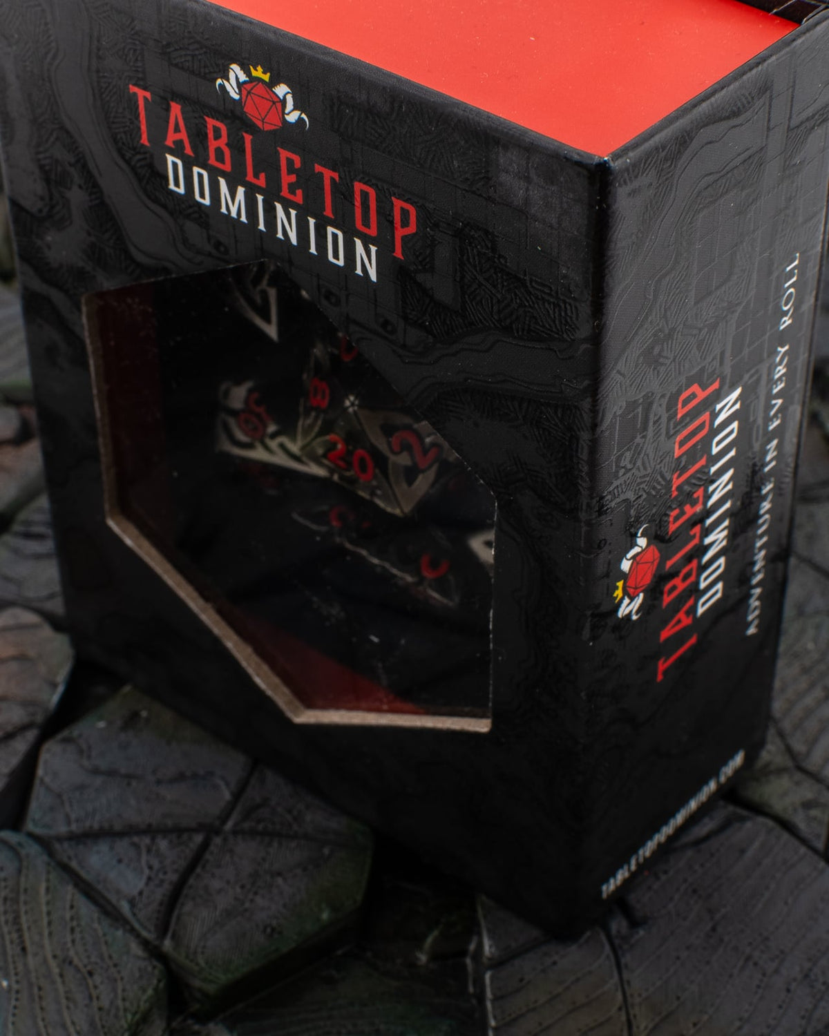 Knotwork Labyrinth | Hollow Metal D&D Dice Set | 7 Piece