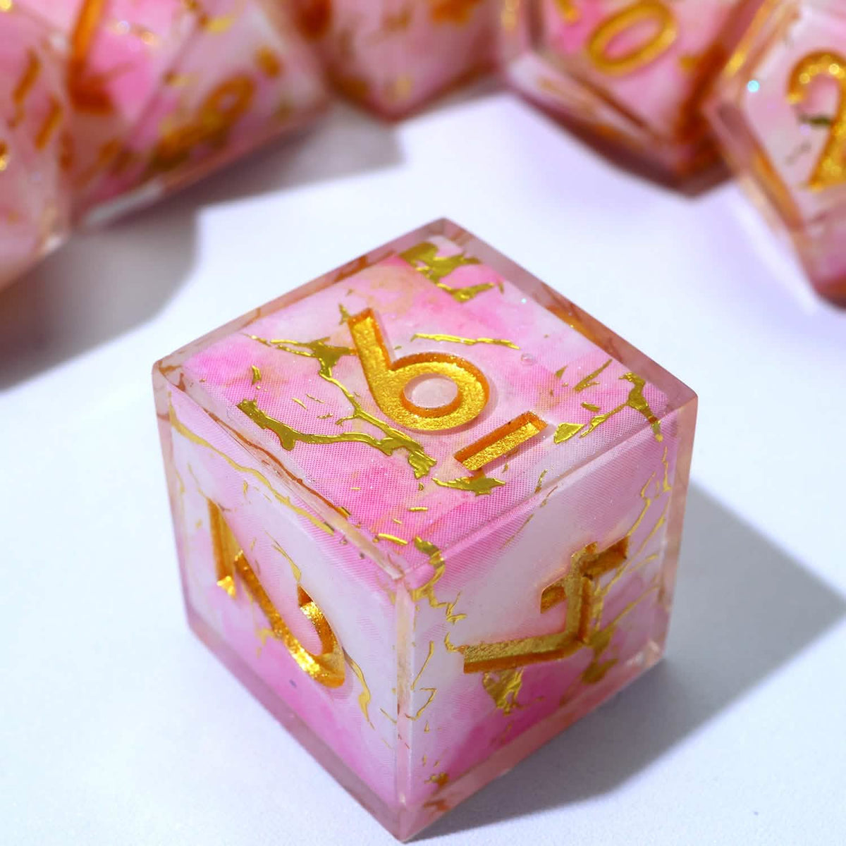 Seraphic Bloom | Sharp Edge Dice | Resin | 7 Piece Set