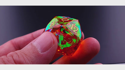 Molten Prism | 30mm D20 | Diamond Cut Sharp Edge